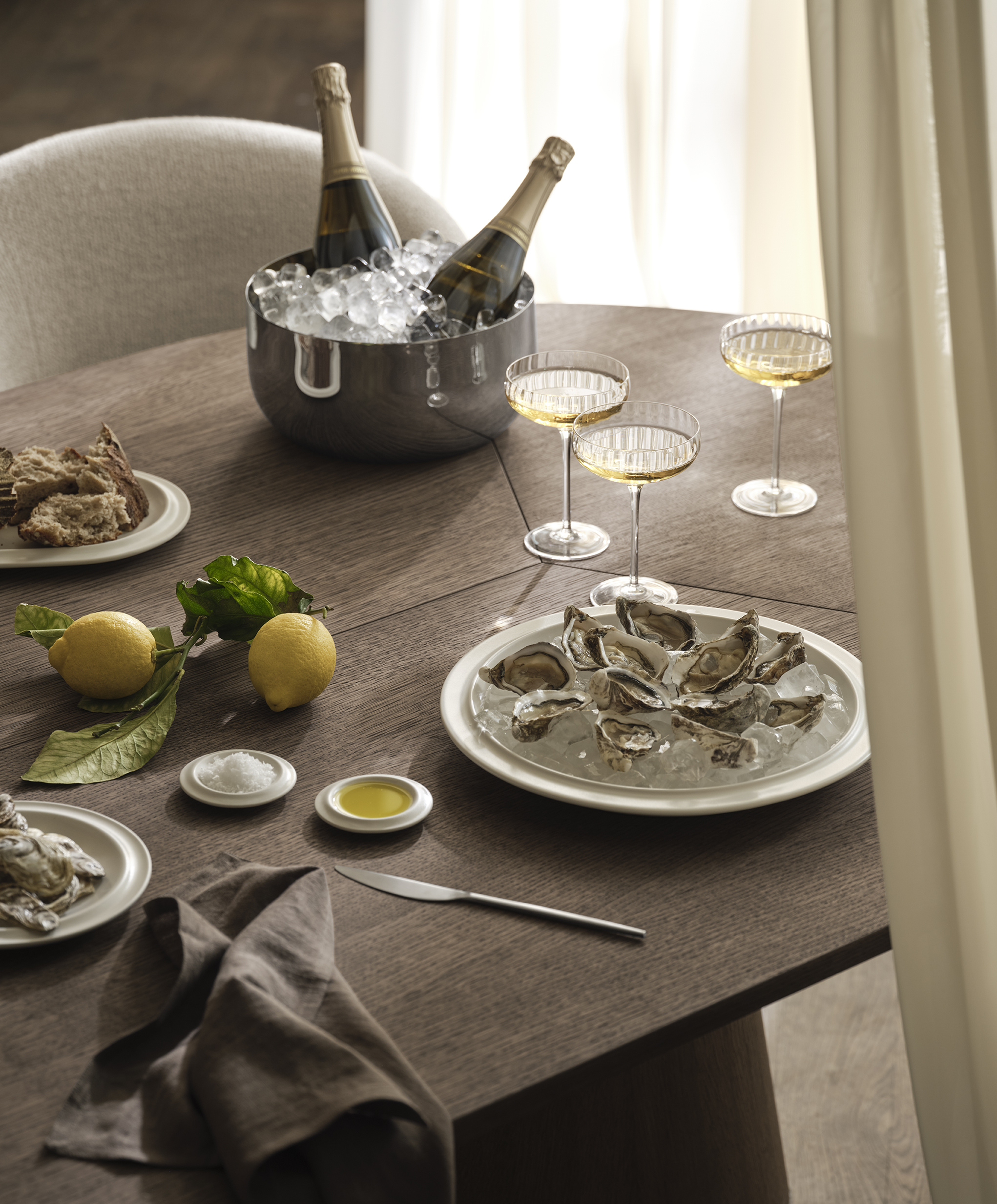 Bowls and plates for dinner parties and decoration - See them alll - Bolia